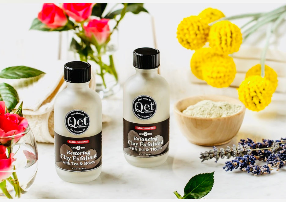 Qet Botanicals Restoring Clay Exfoliant - Green Tea & Roses - Skin of Light